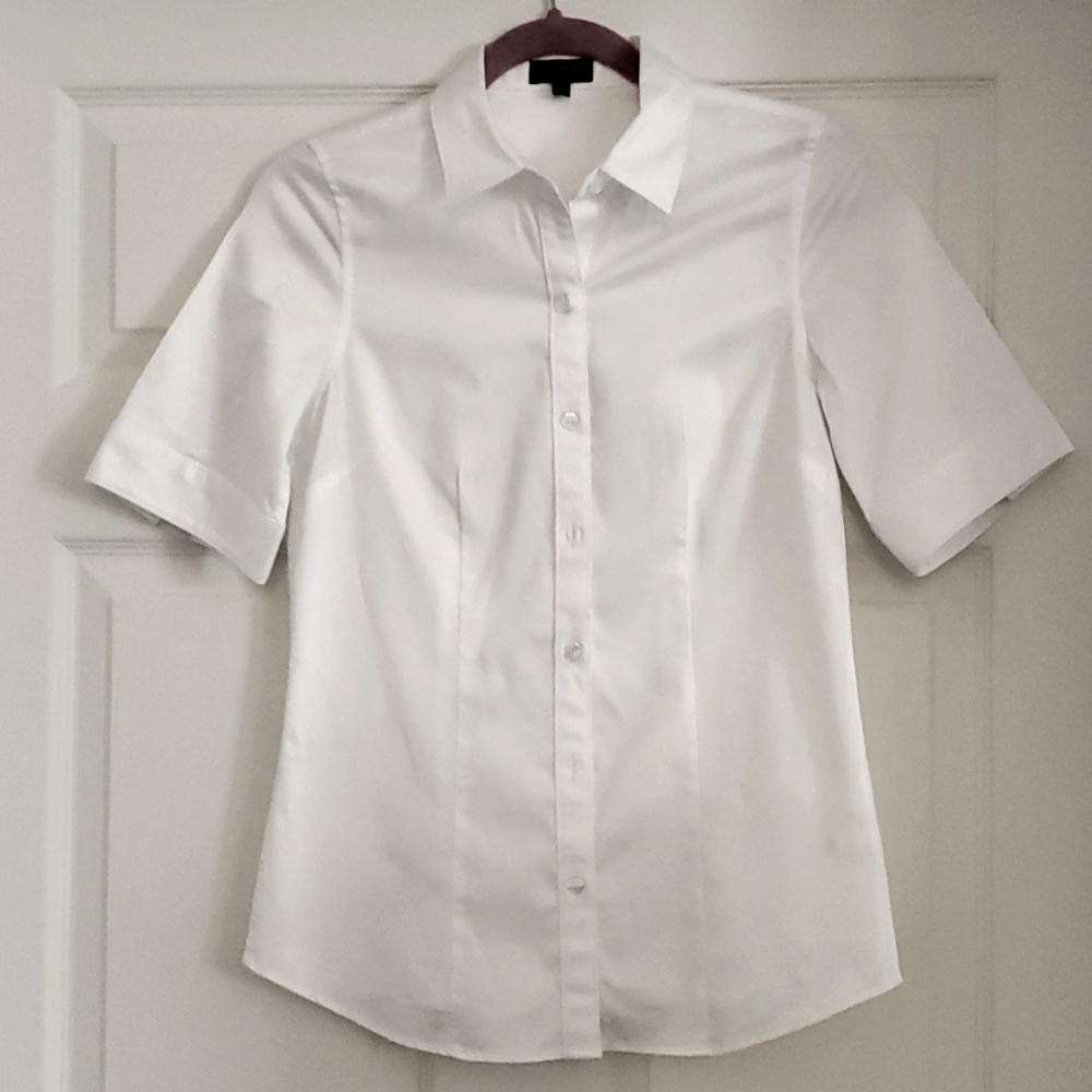 The Limited Essential Shirt